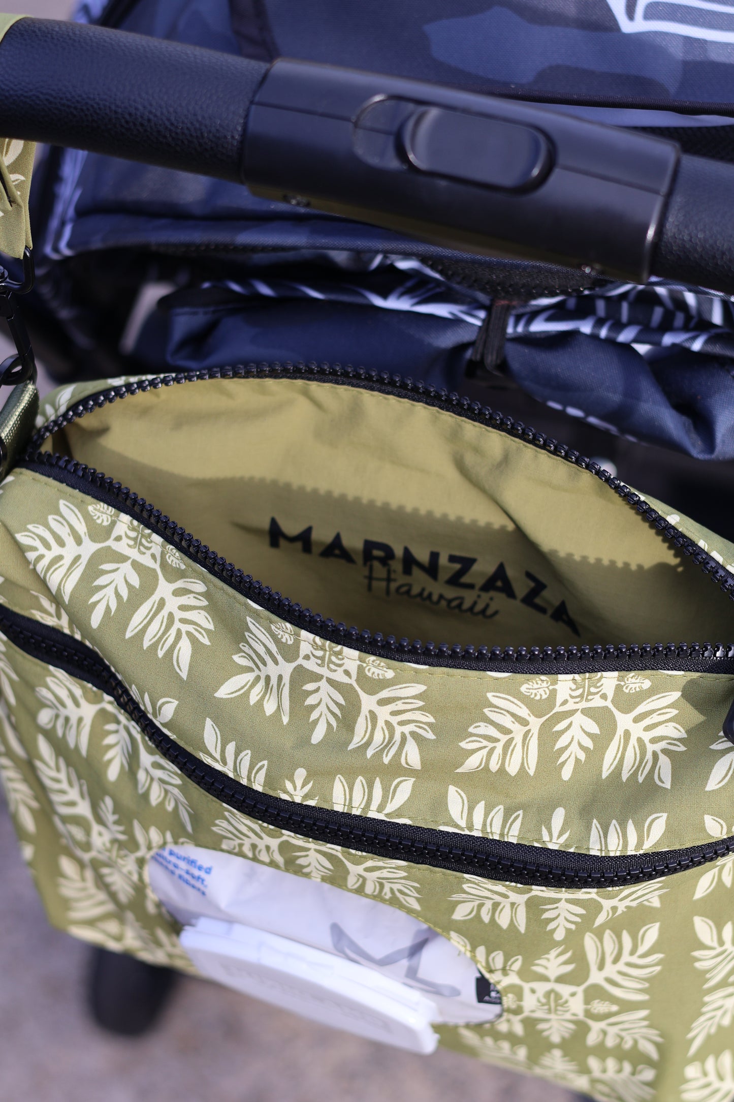 Green Marnztera Quilt Toiletry Clutch
