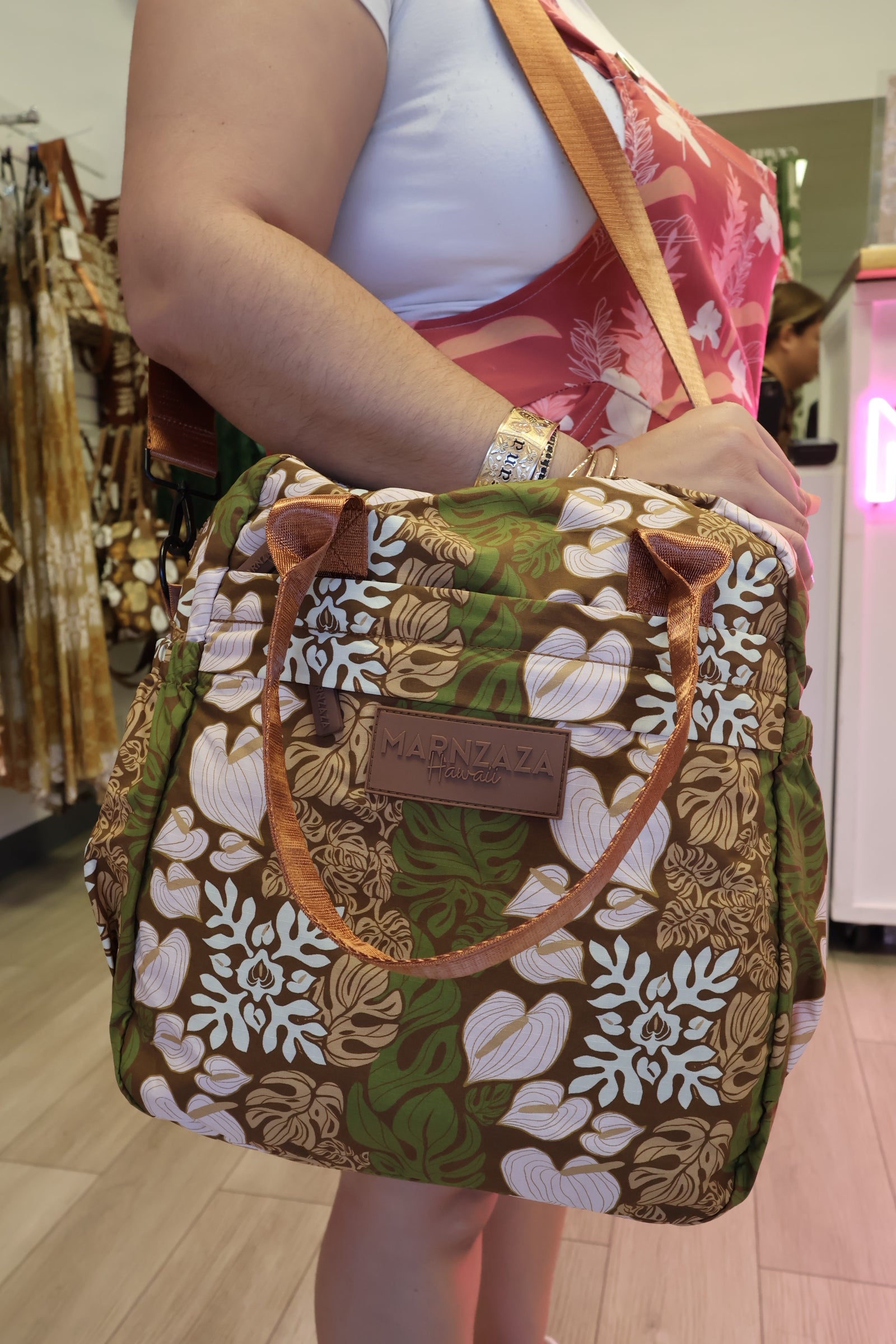 Re-Z Kuiki Brown Mini Weekender – Marnzaza Hawaii