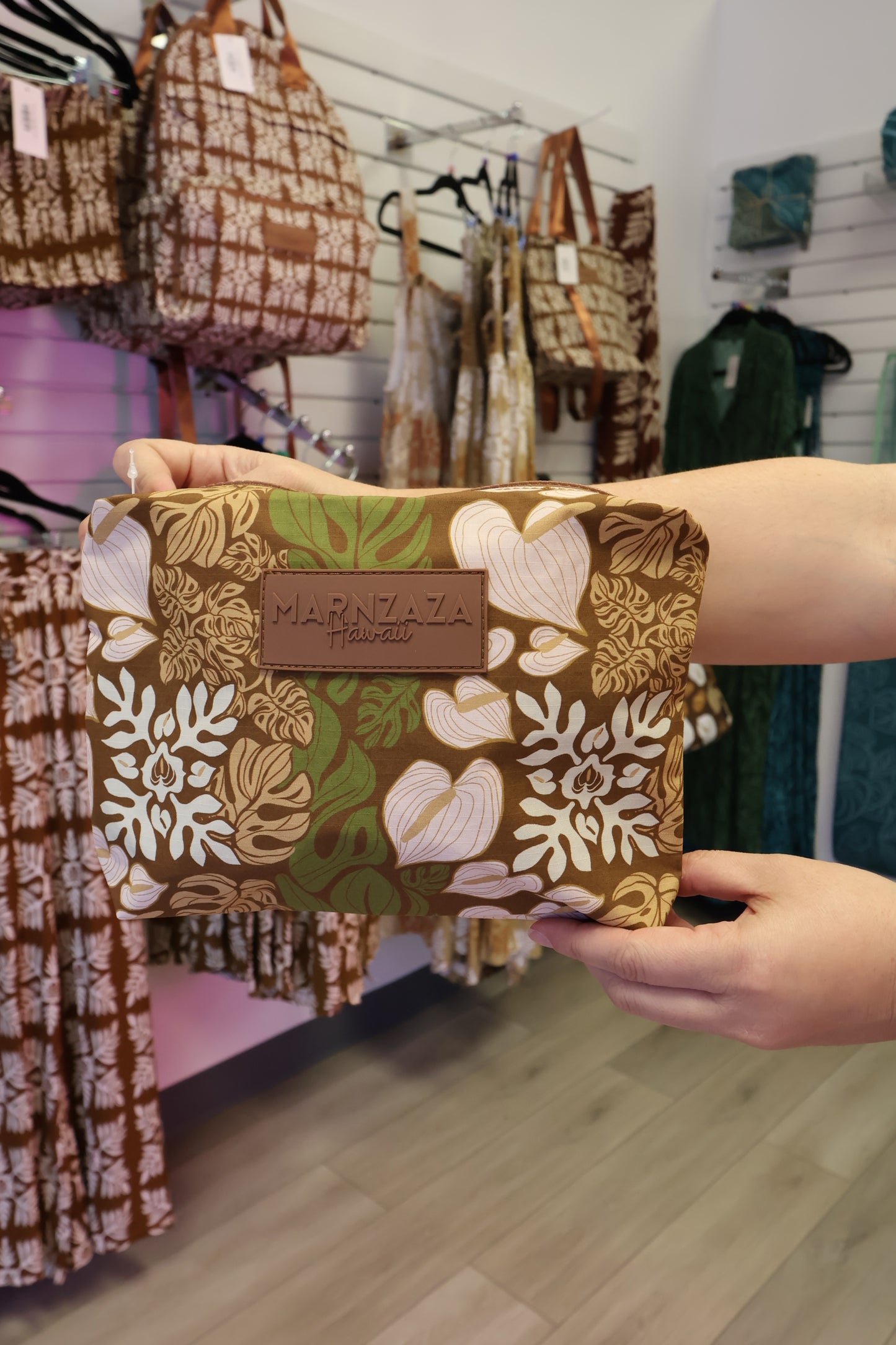 Re-Z Kuiki Brown Clutch