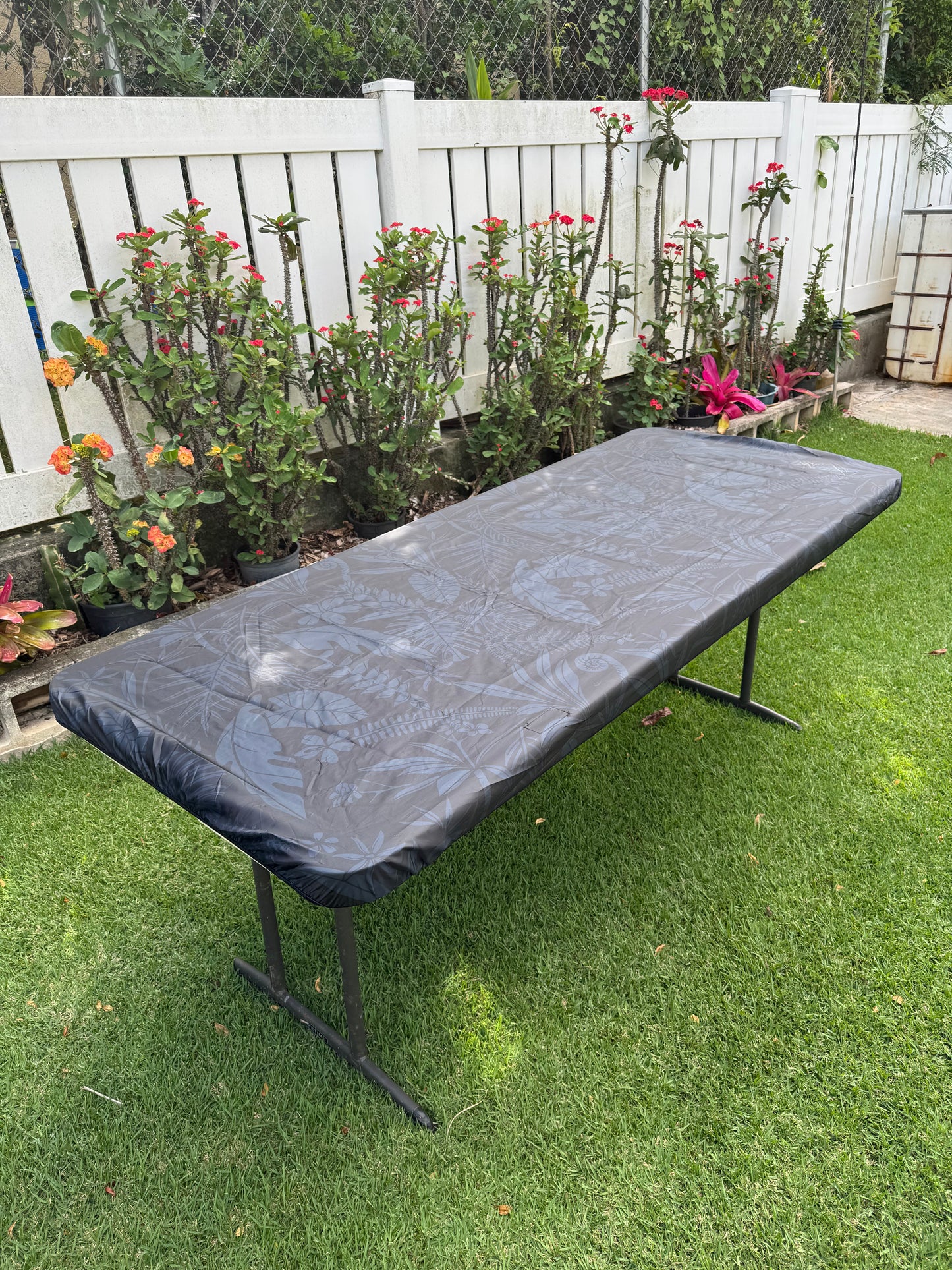 HolZAday Table Covers