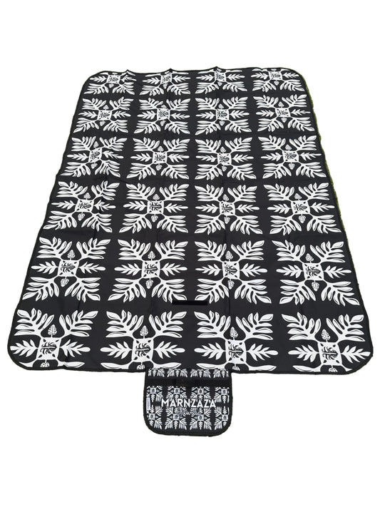 Black Quilt Picnic Mat