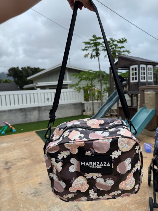 Mouse-subi Crossbody