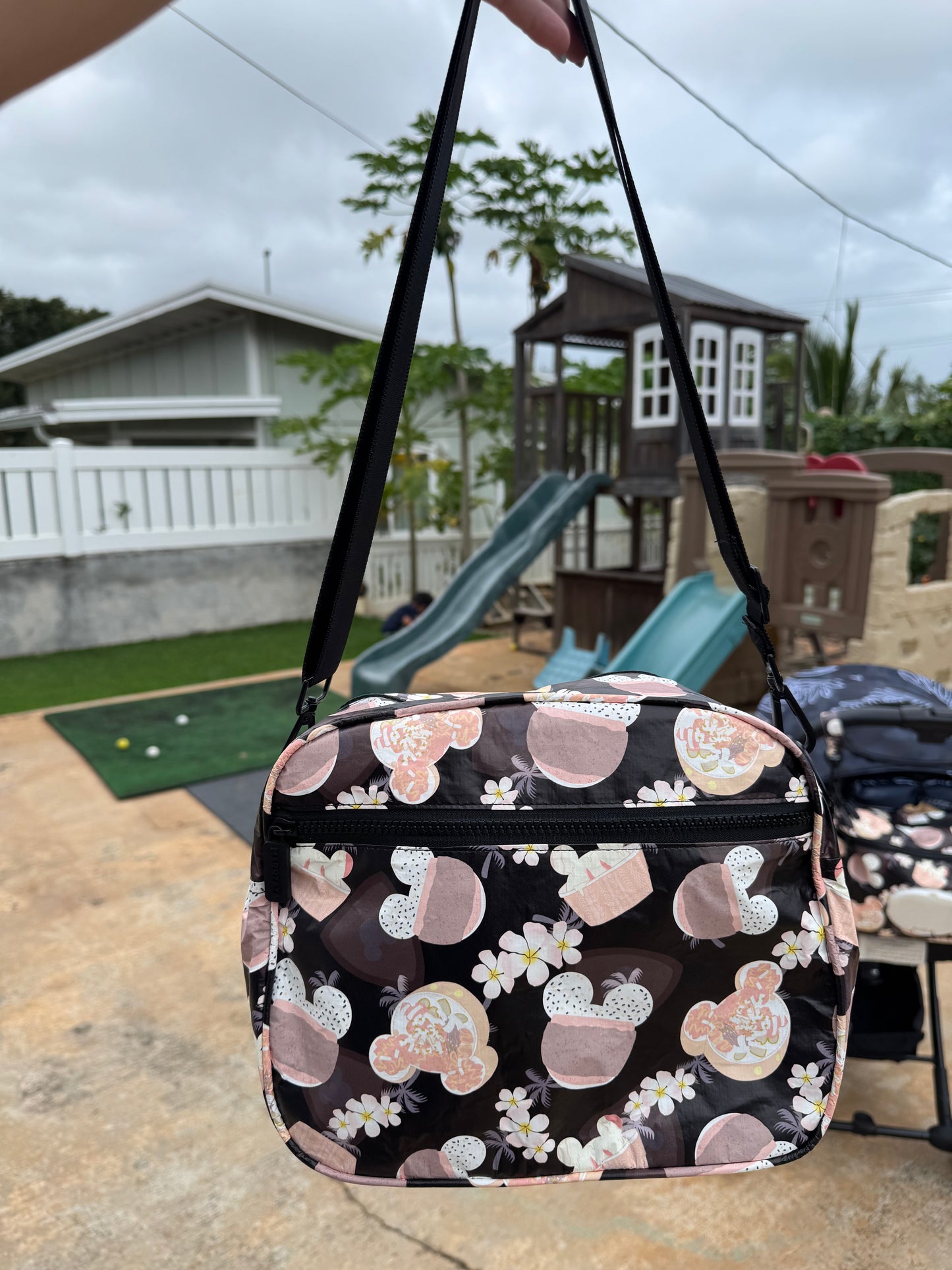 Mouse-subi Crossbody