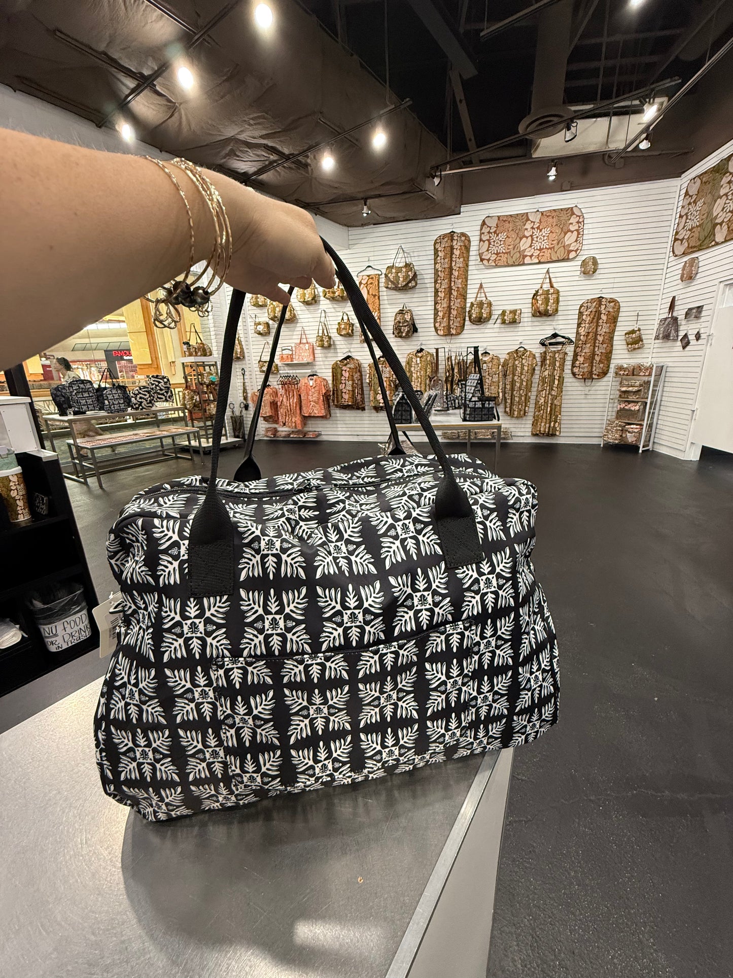XL WEEKENDER
